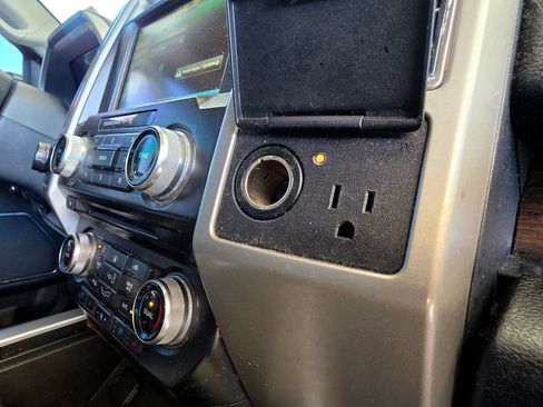 Used 2015 Ford F150 Lariat w/ Equipment Group 502A Luxury AWD/4WD image 49
