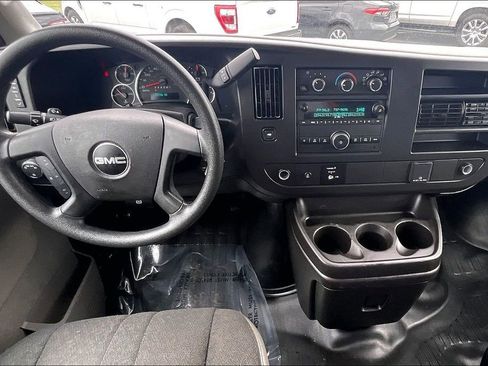 Used 2024 GMC Savana 2500 w/ Driver Convenience Package image 9