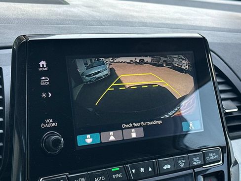 Used 2018 Honda Odyssey EX-L image 19