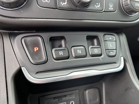 Used 2018 GMC Terrain SLT w/ Preferred Package image 31