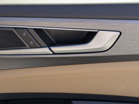 New 2026 Volkswagen Atlas Cross Sport SE image 32