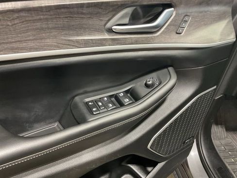 Used 2022 Jeep Grand Cherokee Limited 4xe w/ Luxury Tech Group II image 16