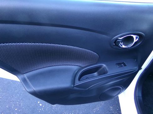 Used 2019 Nissan Versa SV image 24