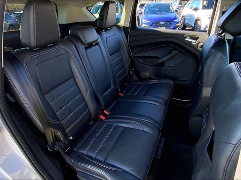 Used 2017 Ford Escape Titanium image 18