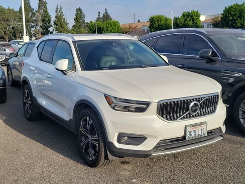 Used 2019 Volvo XC40 T5 Inscription AWD/4WD image 3