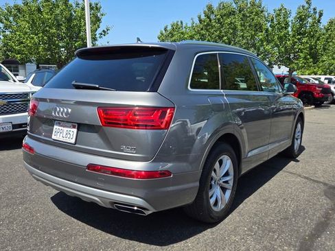 Used 2018 Audi Q7 3.0T Premium Plus w/ Premium Plus Package AWD/4WD image 4