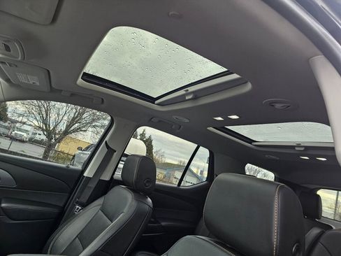 Used 2020 Chevrolet Traverse Premier image 28