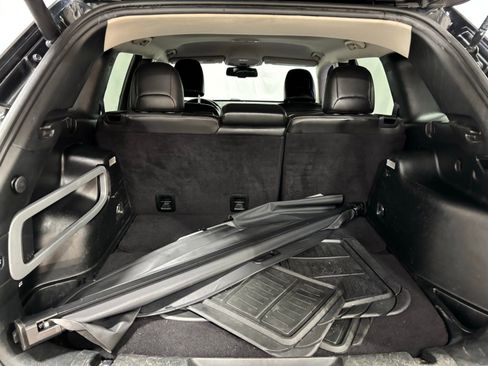 Used 2018 Jeep Cherokee Limited image 28