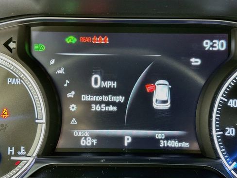 Used 2023 Toyota Venza XLE AWD/4WD image 14