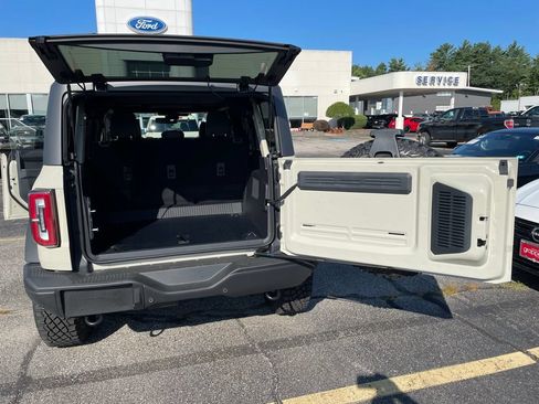 New 2025 Ford Bronco Badlands AWD/4WD image 23