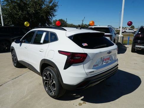 New 2026 Chevrolet Trax RS w/ Driver Confidence Package image 10