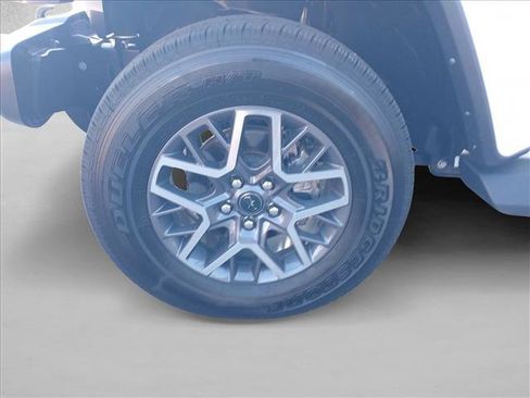Used 2025 Jeep Wrangler Sahara w/ Technology Group image 12