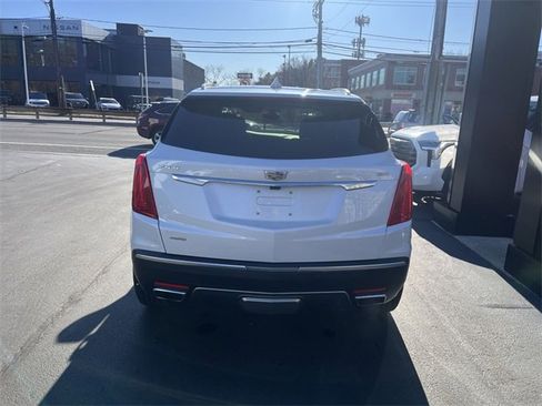 Used 2018 Cadillac XT5 Platinum image 7