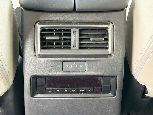 Used 2024 MAZDA CX-90 Plug-In Hybrid w/ Premium Pkg image 24