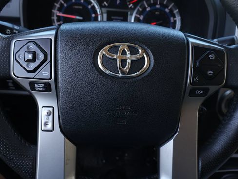 Used 2014 Toyota 4Runner SR5 RWD image 22