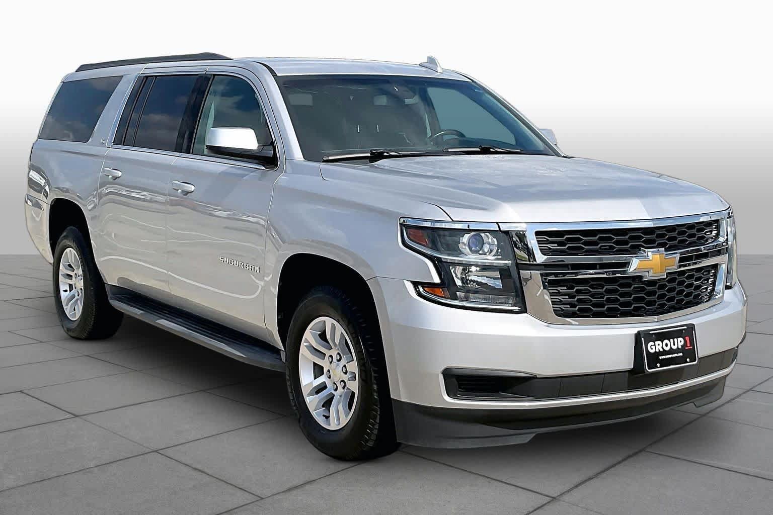 Used 2016 Chevrolet Suburban LS RWD image 3