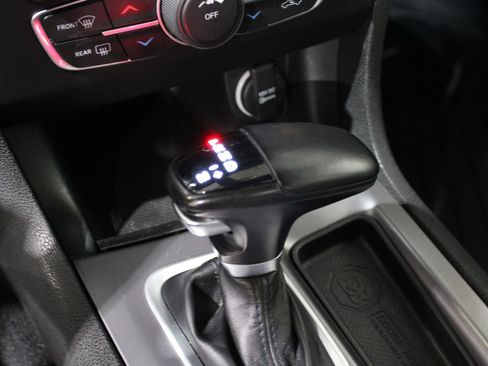 Used 2022 Dodge Charger SXT RWD image 18