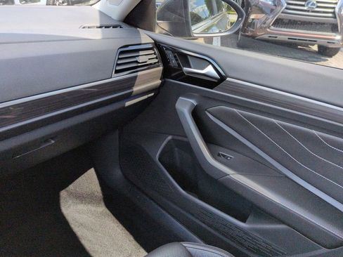 Used 2022 Volkswagen Jetta SEL image 18