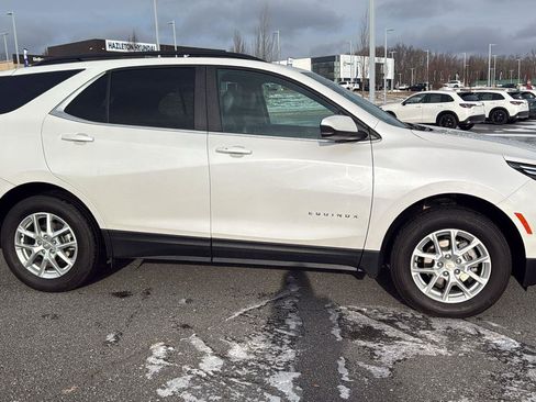Used 2022 Chevrolet Equinox LT image 3