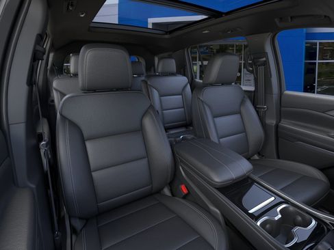 New 2026 Chevrolet Traverse LT w/ Sun and Wheel Package AWD/4WD image 40