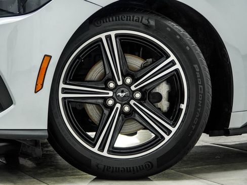 Used 2025 Ford Mustang Premium RWD image 7