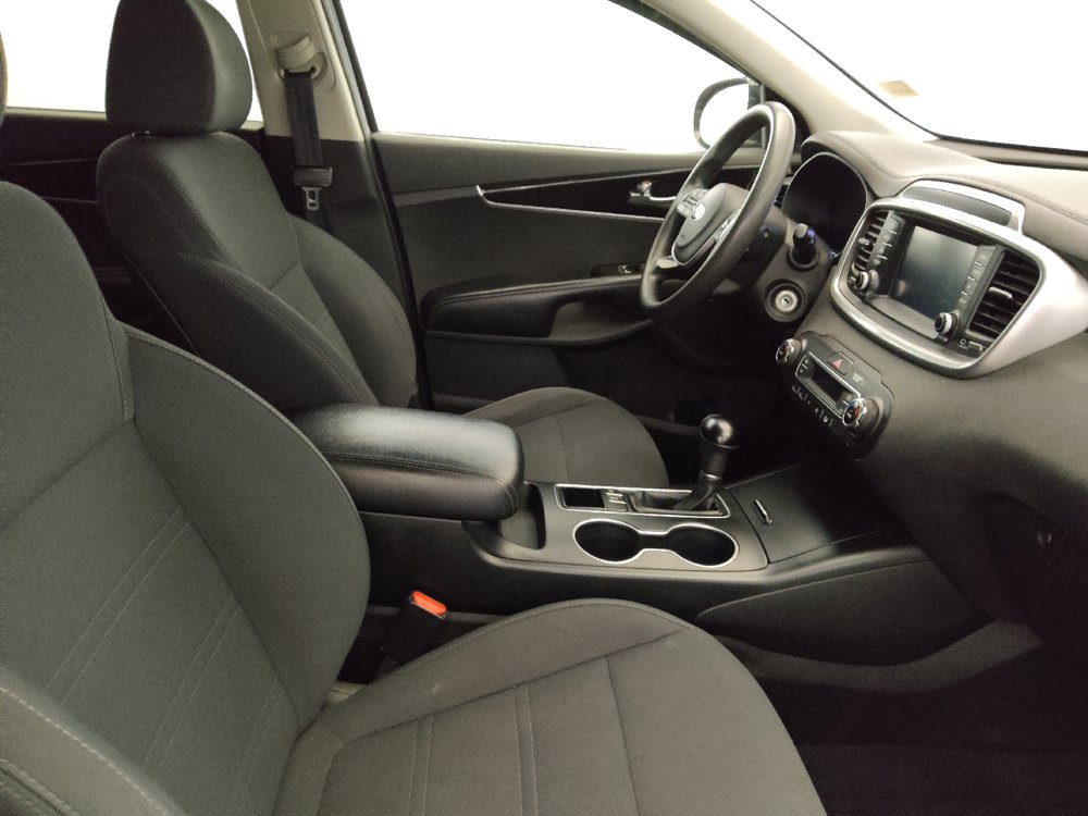 Used 2019 Kia Sorento AWD V6 image 21