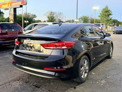 Used 2017 Hyundai Elantra SE FWD image 4