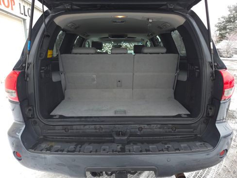 Used 2008 Toyota Sequoia Limited image 7