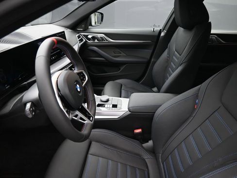 New 2026 BMW M440i w/ Premium Package RWD image 12
