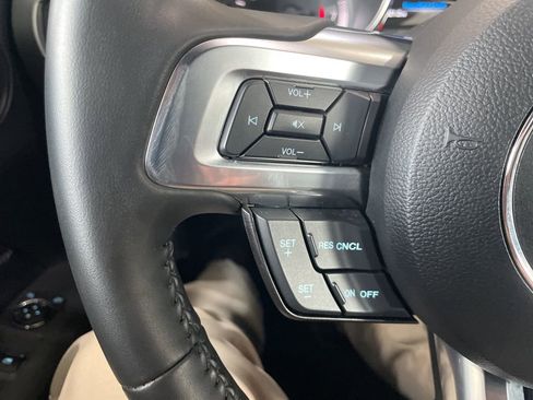 Used 2022 Ford Mustang Premium image 16