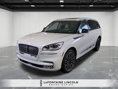 Certified 2023 Lincoln Aviator Black Label w/ Dynamic Handling Package AWD/4WD image 1