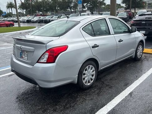 Used 2018 Nissan Versa S Plus FWD image 18