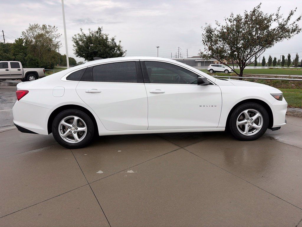 Used 2017 Chevrolet Malibu LS FWD image 20