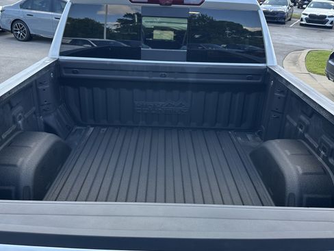 Used 2024 Chevrolet Silverado 1500 High Country AWD/4WD image 33
