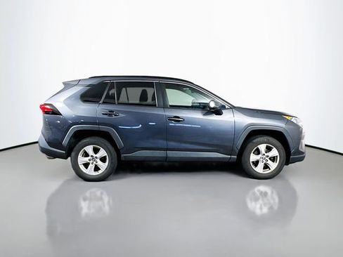Used 2021 Toyota RAV4 XLE w/ Convenience Package image 7