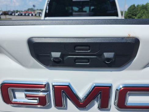 New 2026 GMC Sierra 2500 Denali w/ Denali Reserve Package image 9