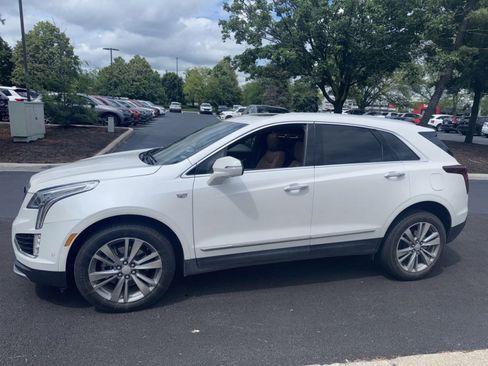 Used 2025 Cadillac XT5 Premium Luxury w/ Technology Package AWD/4WD image 14