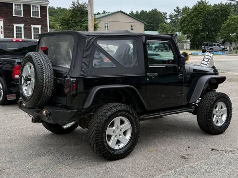Used 2011 Jeep Wrangler Sport AWD/4WD image 3