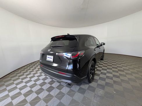 Used 2024 Honda HR-V Sport image 4