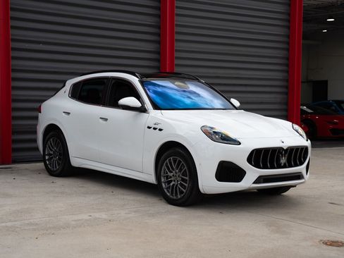 Used 2023 Maserati Grecale GT AWD/4WD image 3
