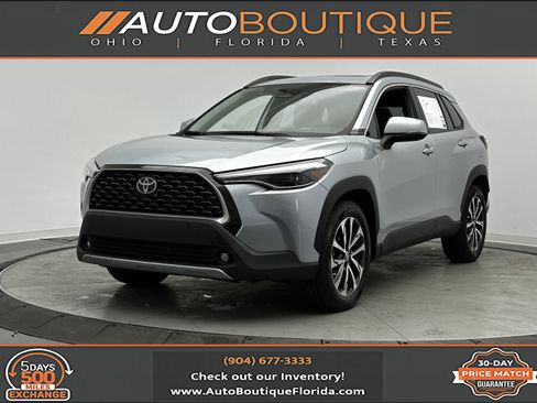 Used 2023 Toyota Corolla Cross XLE w/ Convenience Package image 1