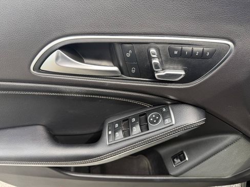 Used 2018 Mercedes-Benz CLA 250 4MATIC image 26