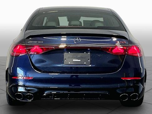New 2026 Mercedes-Benz E 53 AMG e 4MATIC Sedan image 4