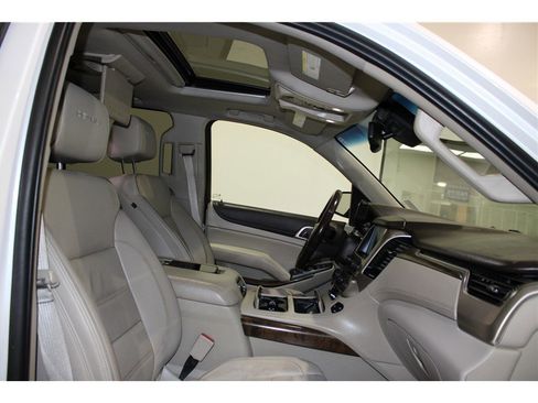 Used 2018 GMC Yukon XL Denali w/ Denali Ultimate Package image 29