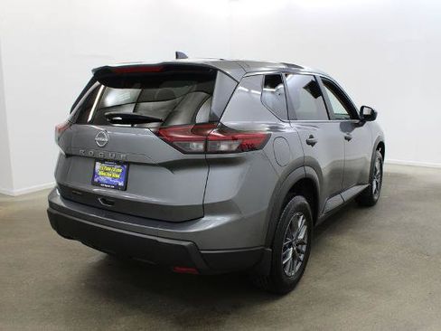 Certified 2026 Nissan Rogue S FWD image 5
