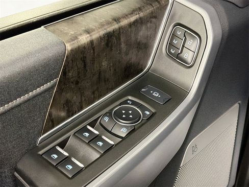 Used 2024 Ford F450 Lariat w/ Lariat Ultimate Package image 18