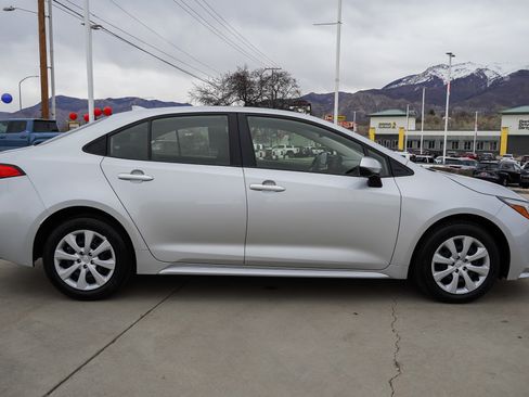 Certified 2024 Toyota Corolla LE image 9