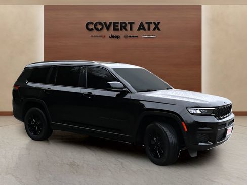 Used 2024 Jeep Grand Cherokee L Altitude AWD/4WD image 7