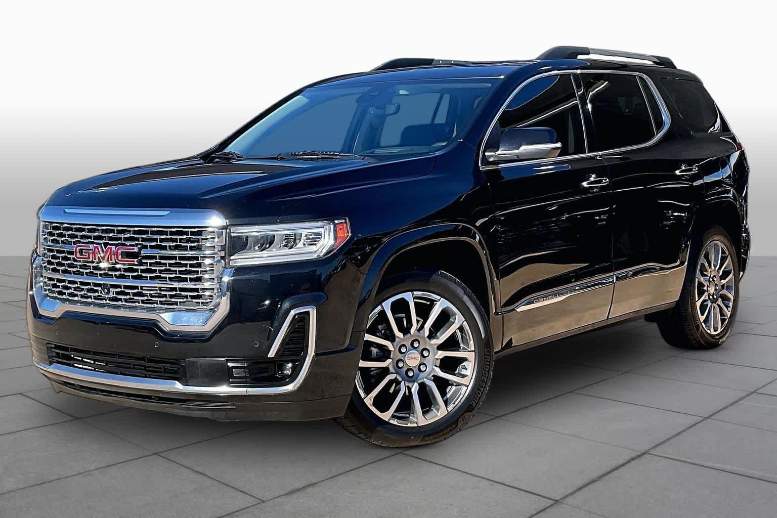 Used 2023 GMC Acadia Denali w/ Denali Ultimate Package AWD/4WD image 2