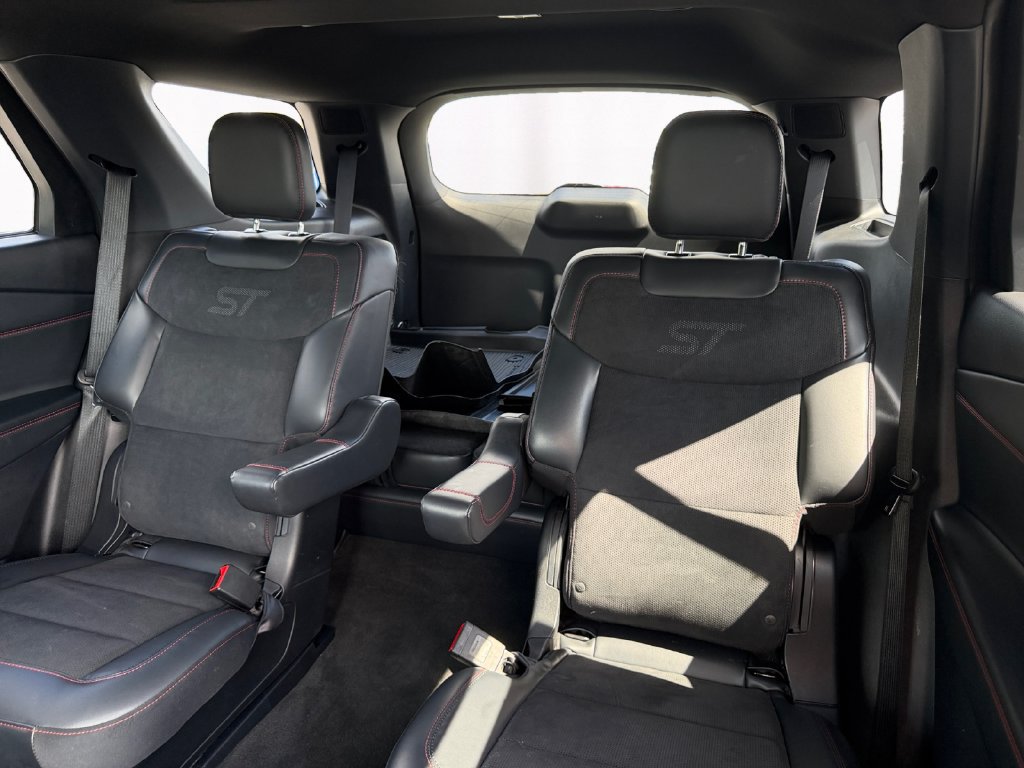 Used 2026 Ford Explorer ST AWD/4WD image 13